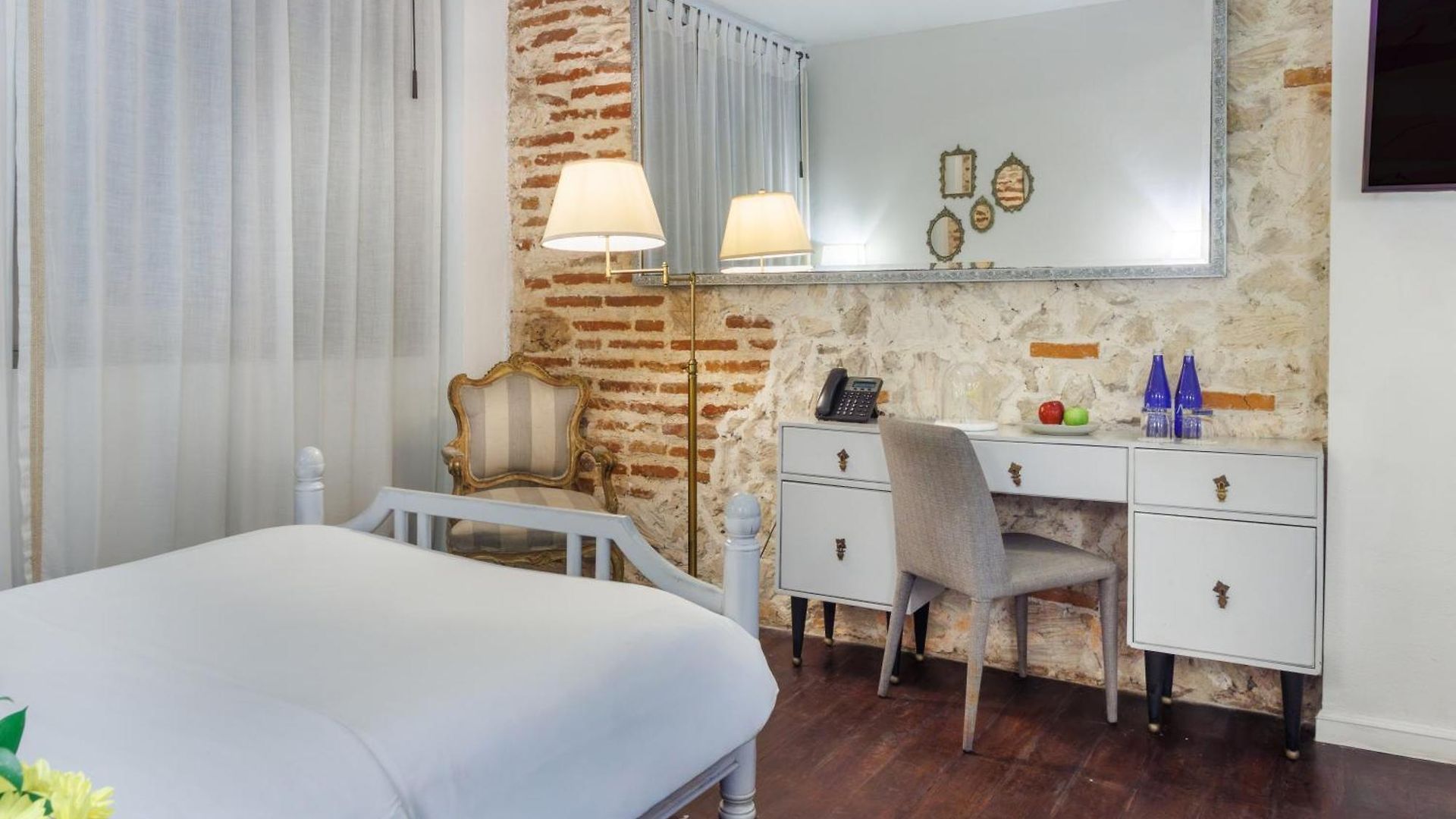 Monaguillo De Getsemani Hotel